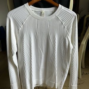 Lululemon Long Sleeve Crewneck Shirt